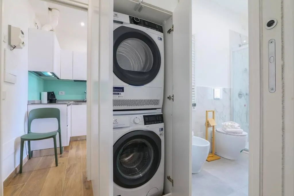 Contempora Apartments - Bilocale Washington 105 Milan 0*,  Italy